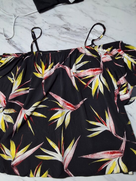 1. State Off Shoulder Top - Picture 4 of 6